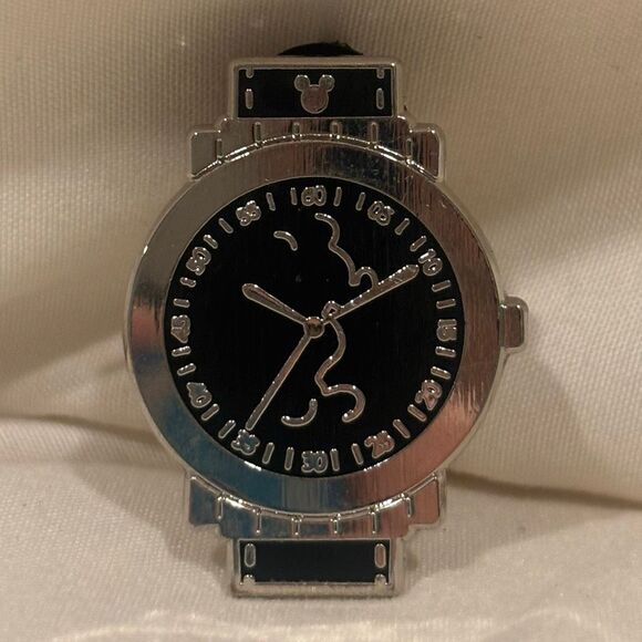 Disney Parks Mickey Mouse Collectible Hidden Mickey Trading Pin Watch - Picture 1 of 3